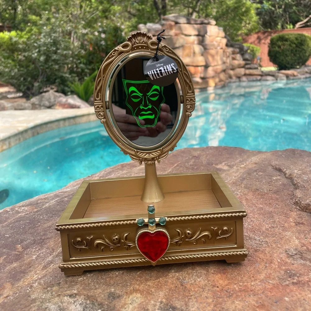 NEW! Bath and Body Works Disney Villains Evil Queen Vanity Mirror